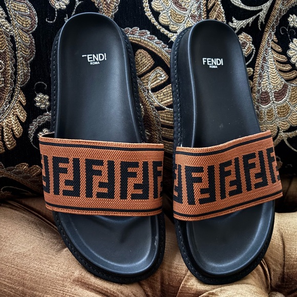 Fendi Men's Black and Orange Slide Sandals